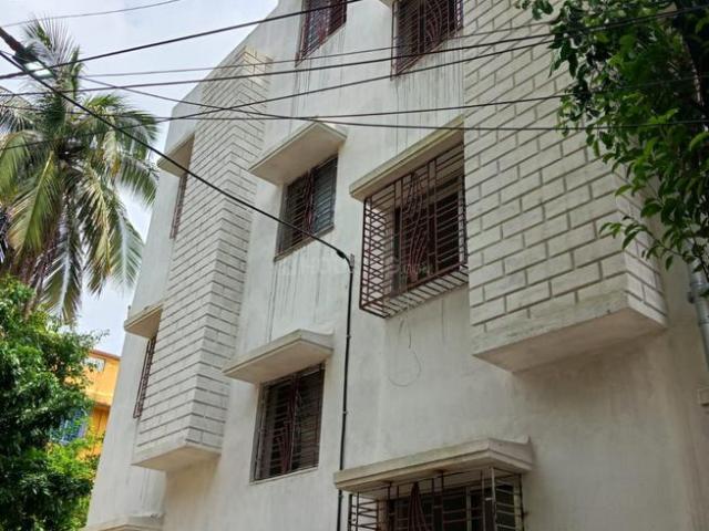 2 BHK Apartment in Naktala for resale Kolkata. The reference number is 21087834