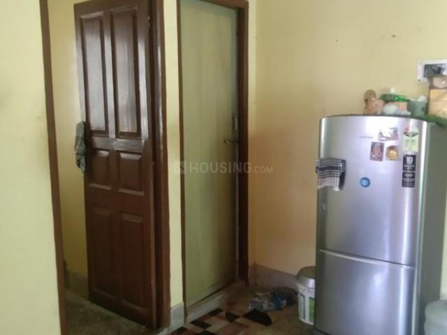 2 BHK Apartment in Naktala for resale Kolkata. The reference number is 21158048
