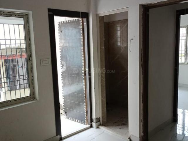 2 BHK Apartment in Naktala for resale Kolkata. The reference number is 21221889