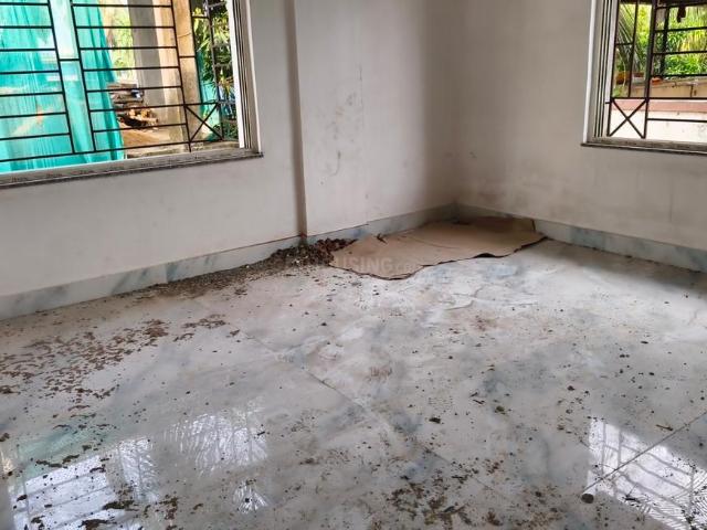 2 BHK Apartment in Naktala for resale Kolkata. The reference number is 21279798
