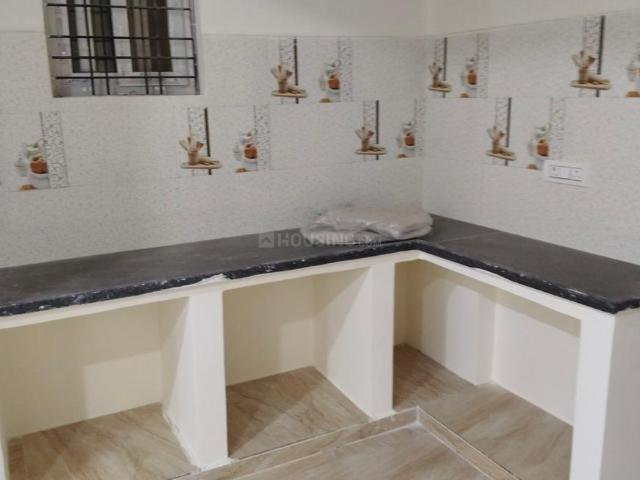 2 BHK Apartment in Nallakunta for rent Hyderabad. The reference number is 19199658