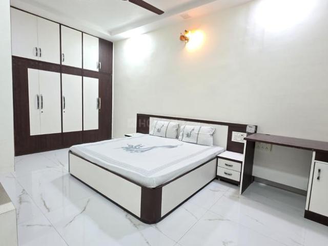 2 BHK Apartment in Naranpura for rent Ahmedabad. The reference number is 19873507