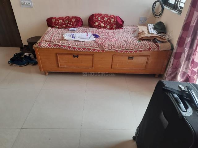 2 BHK Apartment in Naranpura for rent Ahmedabad. The reference number is 20584806