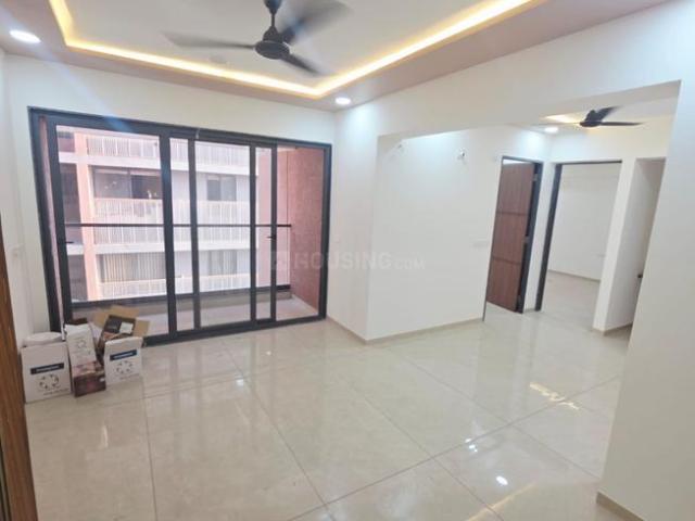 2 BHK Apartment in Naranpura for rent Ahmedabad. The reference number is 20590207