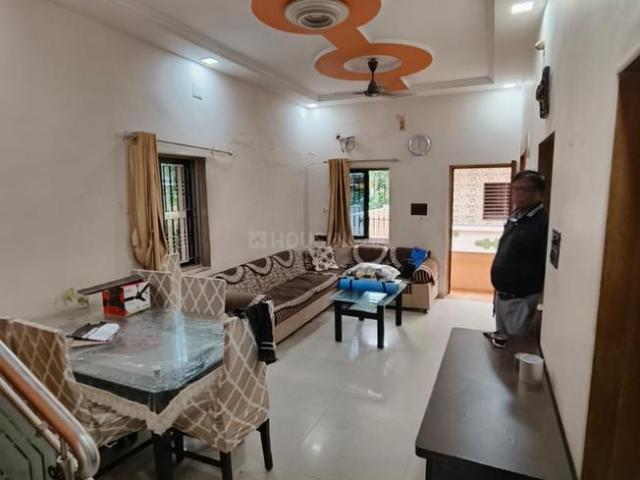 2 BHK Apartment in Naranpura for rent Ahmedabad. The reference number is 20698941