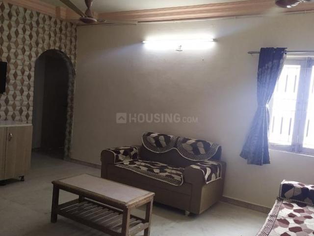 2 BHK Apartment in Naranpura for rent Ahmedabad. The reference number is 20702179