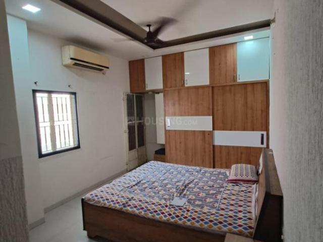 2 BHK Apartment in Naranpura for rent Ahmedabad. The reference number is 20927432