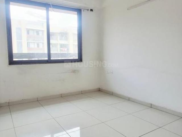 2 BHK Apartment in Naranpura for rent Ahmedabad. The reference number is 21079380