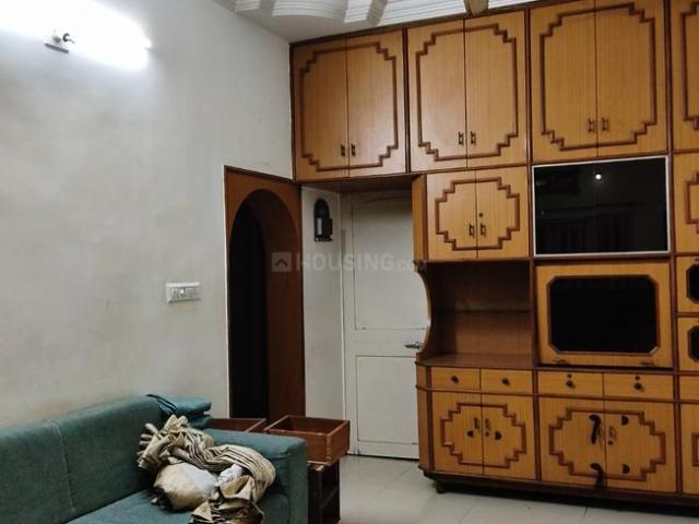 2 BHK Apartment in Naranpura for rent Ahmedabad. The reference number is 21079417
