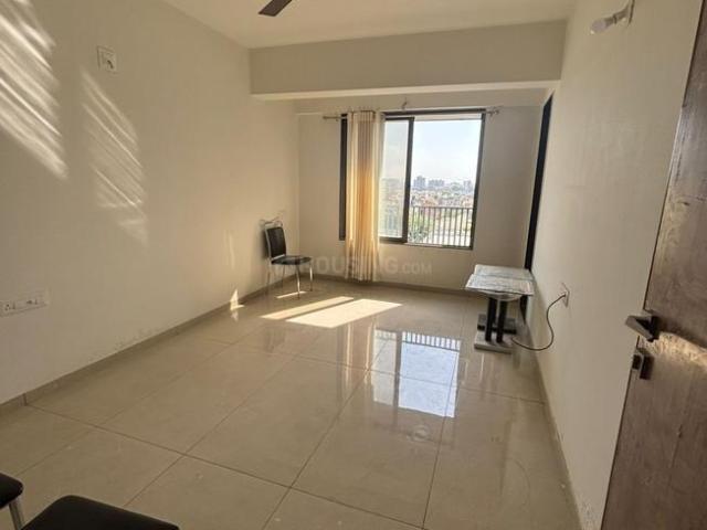 2 BHK Apartment in Naranpura for rent Ahmedabad. The reference number is 21125613