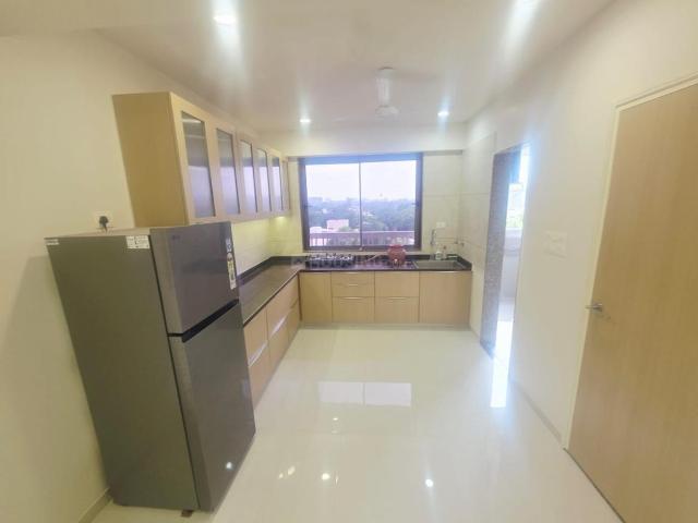 2 BHK Apartment in Naranpura for rent Ahmedabad. The reference number is 21130730