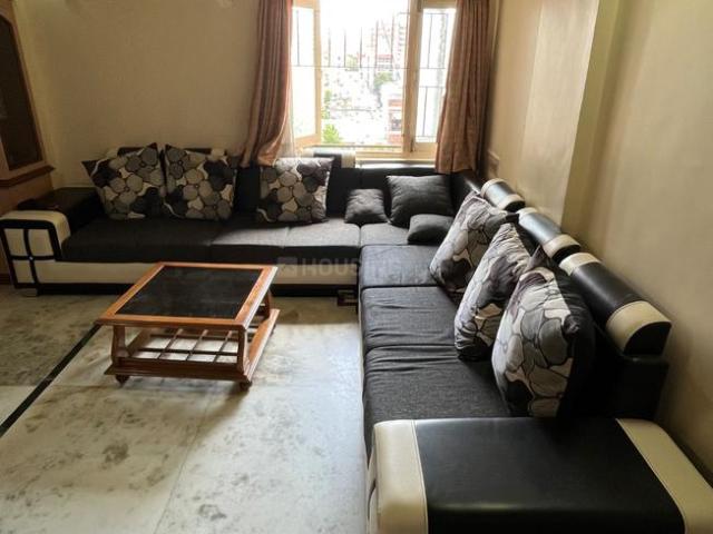 2 BHK Apartment in Naranpura for rent Ahmedabad. The reference number is 21259953