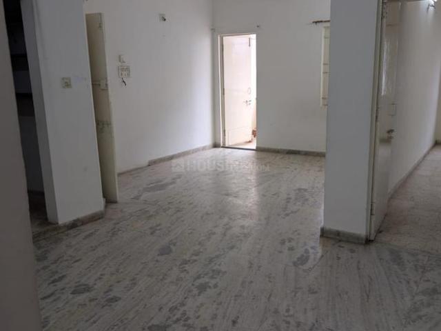 2 BHK Apartment in Naranpura for rent Ahmedabad. The reference number is 21207346