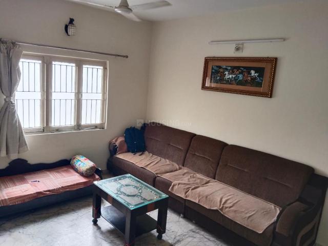 2 BHK Apartment in Naranpura for rent Ahmedabad. The reference number is 21352501