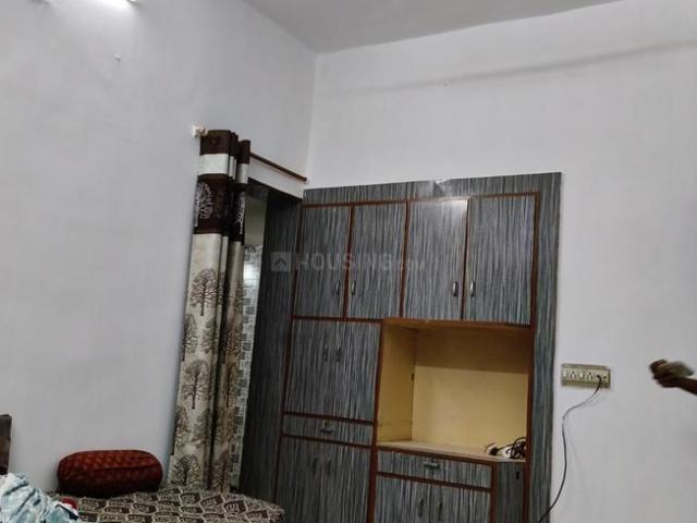 2 BHK Apartment in Naranpura for rent Ahmedabad. The reference number is 21306096