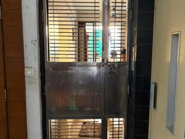 2 BHK Apartment in Naranpura for resale Ahmedabad. The reference number is 20416645