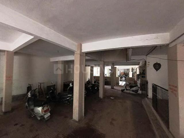2 BHK Apartment in Naranpura for resale Ahmedabad. The reference number is 21173950