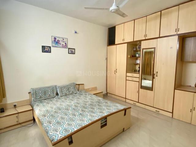 2 BHK Apartment in Naranpura for resale Ahmedabad. The reference number is 21245329