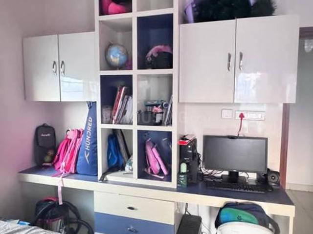 2 BHK Apartment in Narsingi for rent Hyderabad. The reference number is 20163024