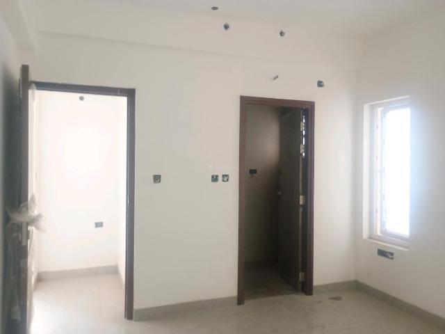 2 BHK Apartment in Narsingi for resale Hyderabad. The reference number is 18431093
