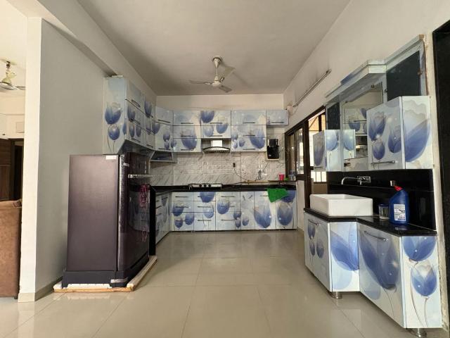 2 BHK Apartment in New Alkapuri for rent Vadodara. The reference number is 20467095