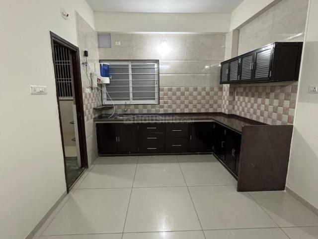 2 BHK Apartment in New Alkapuri for rent Vadodara. The reference number is 20611262