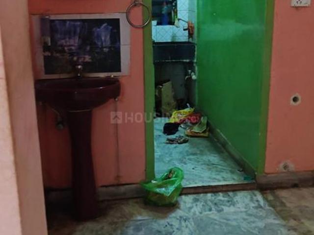 2 BHK Apartment in New Alipore for rent Kolkata. The reference number is 20689895