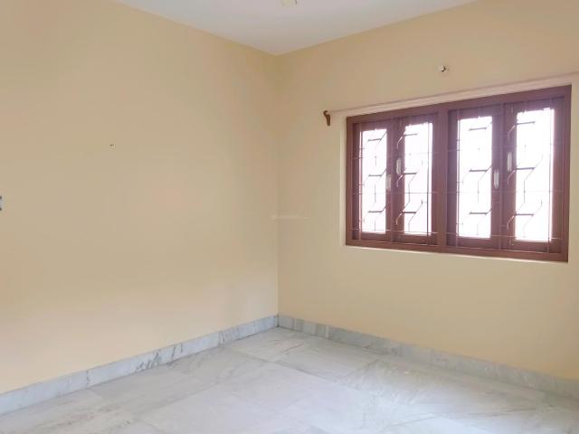 2 BHK Apartment in New Alipore for rent Kolkata. The reference number is 21240409