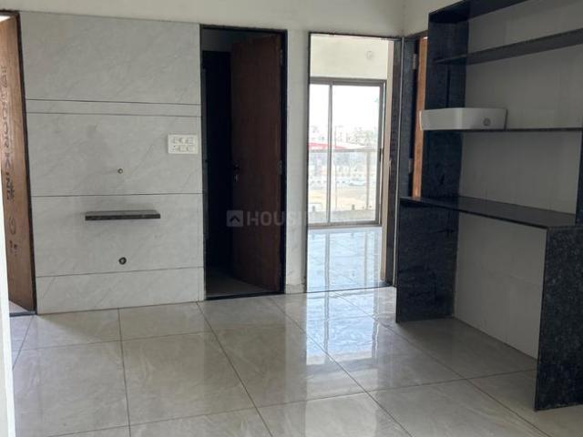 2 BHK Apartment in New Althan for resale Surat. The reference number is 19424572