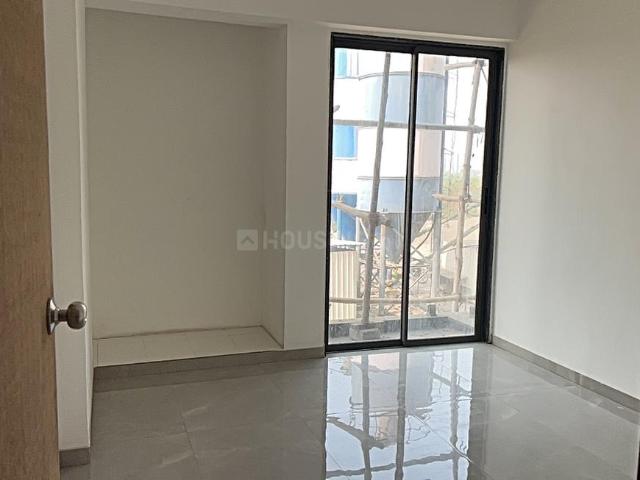2 BHK Apartment in New Althan for resale Surat. The reference number is 19423960