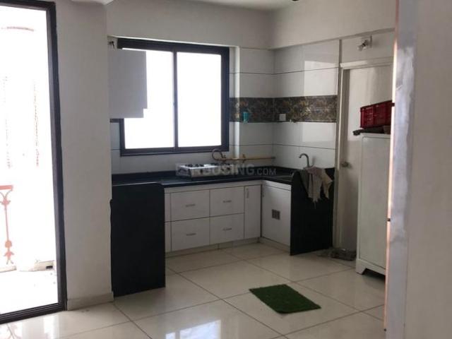 2 BHK Apartment in New Ranip for rent Ahmedabad. The reference number is 21137923