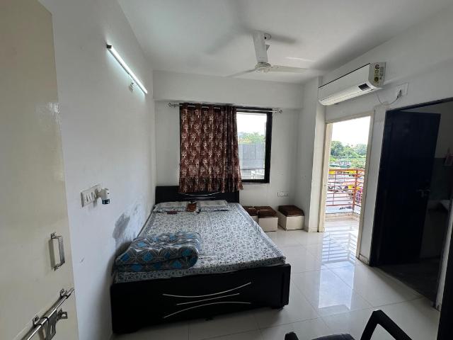 2 BHK Apartment in New Ranip for resale Ahmedabad. The reference number is 21270415