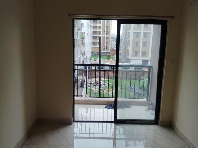 2 BHK Apartment in New Town for rent Kolkata. The reference number is 21195470