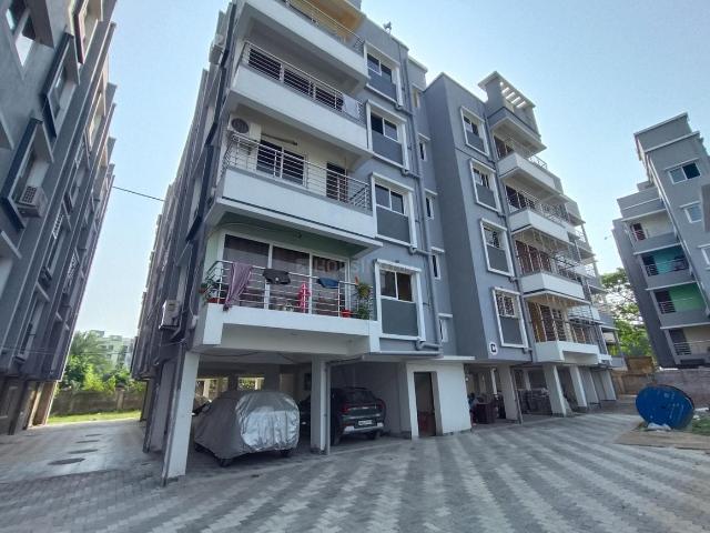 2 BHK Apartment in New Town for resale Kolkata. The reference number is 20069043