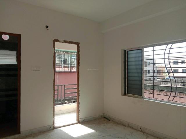 2 BHK Apartment in New Town for resale Kolkata. The reference number is 20702001