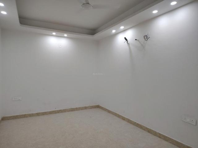 2 BHK Apartment in Neb Sarai for resale New Delhi. The reference number is 18645289