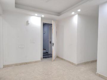Flat for sale in Indira Enclave - Garden