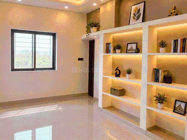 2 BHK Apartment in Neredmet for resale Secunderabad. The reference number is 21228186