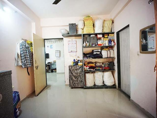 2 BHK Apartment in Nikol for resale Ahmedabad. The reference number is 20187495