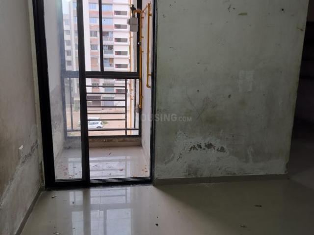 2 BHK Apartment in Nikol for resale Ahmedabad. The reference number is 21005219