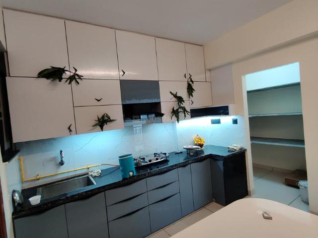 2 BHK Apartment in Nipania for rent Indore. The reference number is 21389907