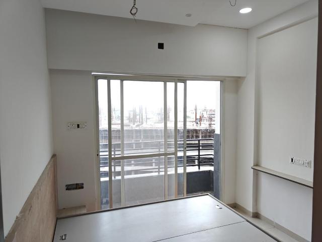 2 BHK Apartment in Nipania for resale Indore. The reference number is 18318843