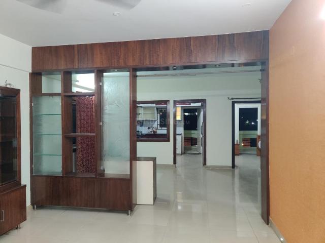 2 BHK Apartment in NRI Layout for rent Bengaluru. The reference number is 20886714