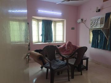 2 BHK Apartment in Nungambakkam for rent Chennai. The reference number is 19852540