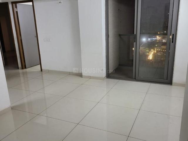 2 BHK Apartment in South Bopal for rent Ahmedabad. The reference number is 19941072