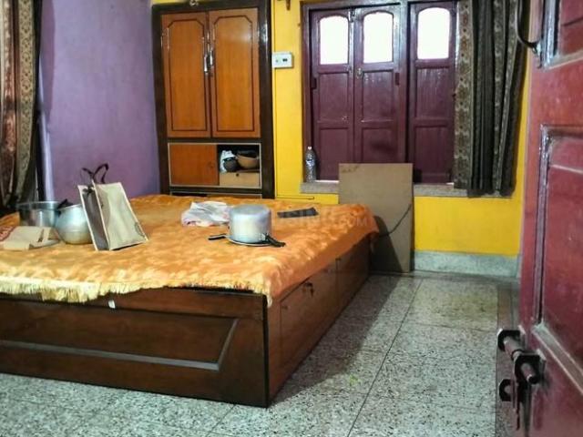2 BHK Apartment in South Dum Dum for rent Kolkata. The reference number is 21047505