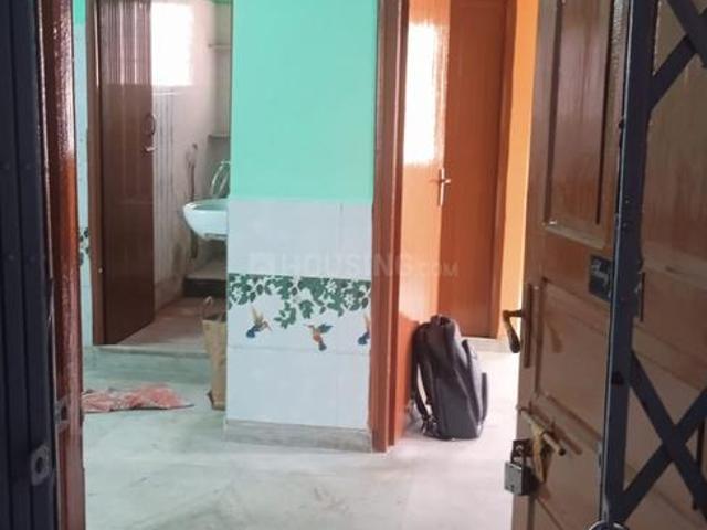 2 BHK Apartment in South Dum Dum for rent Kolkata. The reference number is 21131922