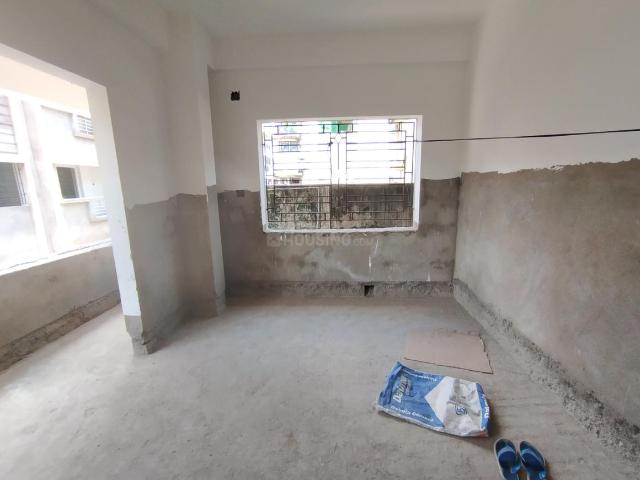 2 BHK Apartment in South Dum Dum for resale Kolkata. The reference number is 16275141