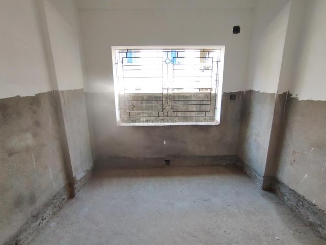 2 BHK Apartment in South Dum Dum for resale Kolkata. The reference number is 16275305