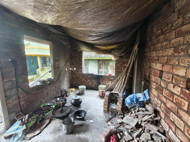 2 BHK Apartment in South Dum Dum for resale Kolkata. The reference number is 20925898